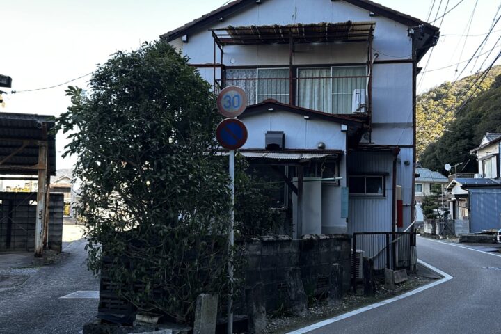 外観（南西）