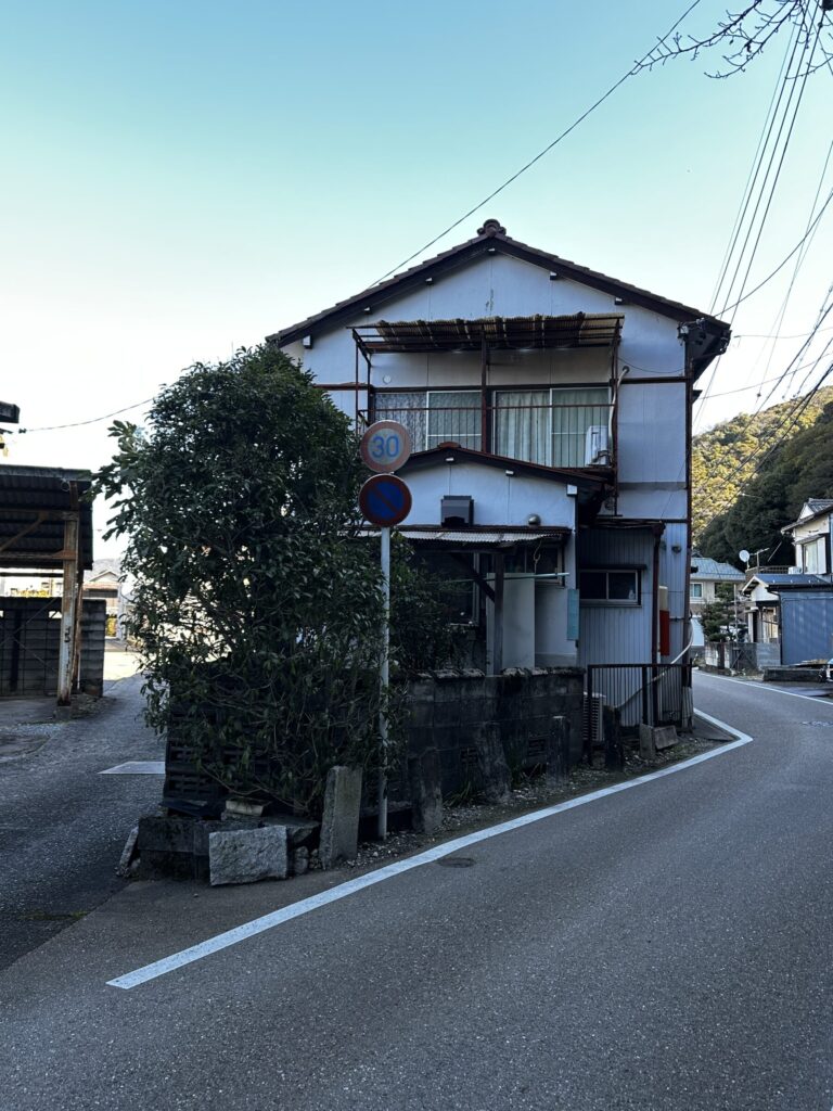 外観（南西）